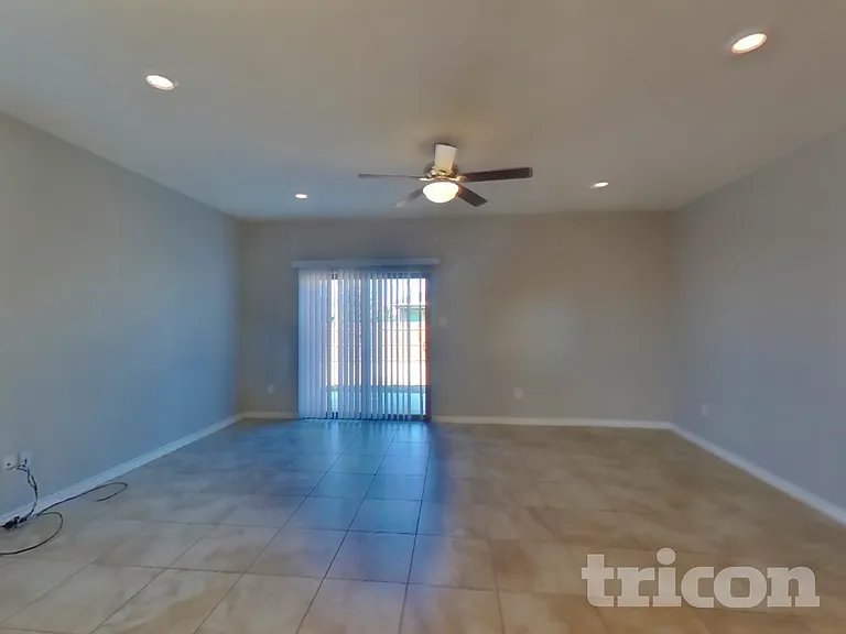 8303 Pioneer Fld — Photo 2