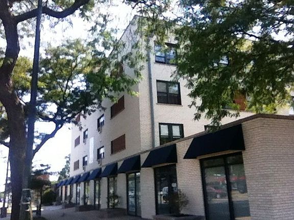 3rd image of 2411 W Fitch Ave APT 3B