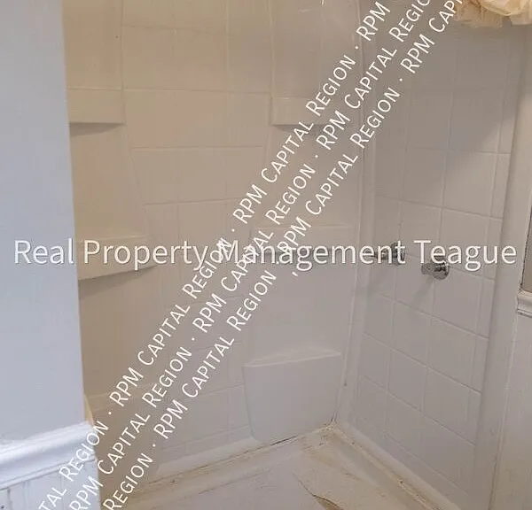 1 S Main St #1 — Photo 12