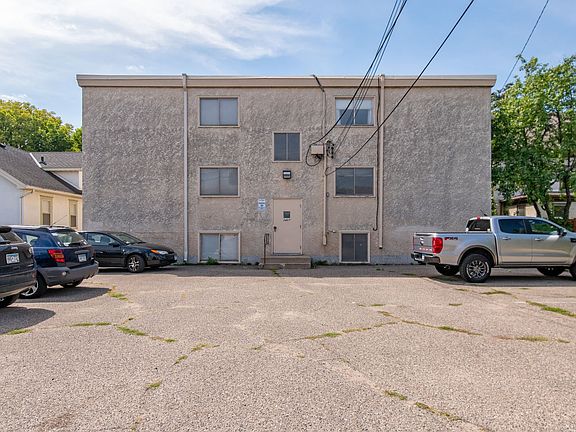 5th image of 3407 Harriet Ave APT 10