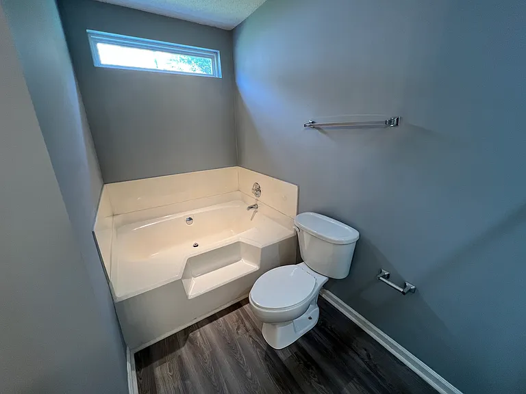 10322 Layton Ridge Ln — Photo 8