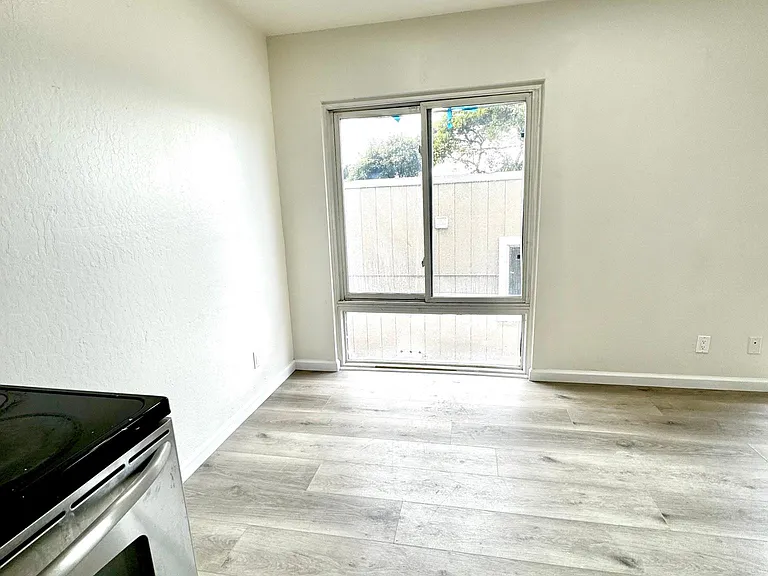 5200 Panama Ave #5180 — Photo 4