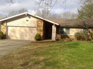 2515 S Delaware Ave, Springfield, MO 65804