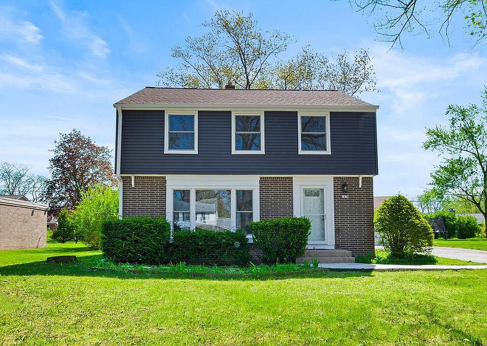 1st image of 7438 N Seneca ROAD