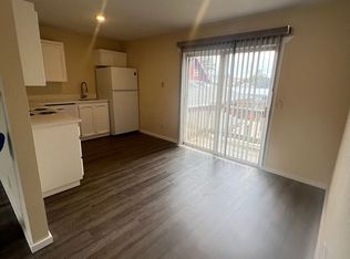 1860 Myrtle St #3, North Bend, OR 97459