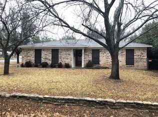 106 Hall St, Weatherford, TX 76088