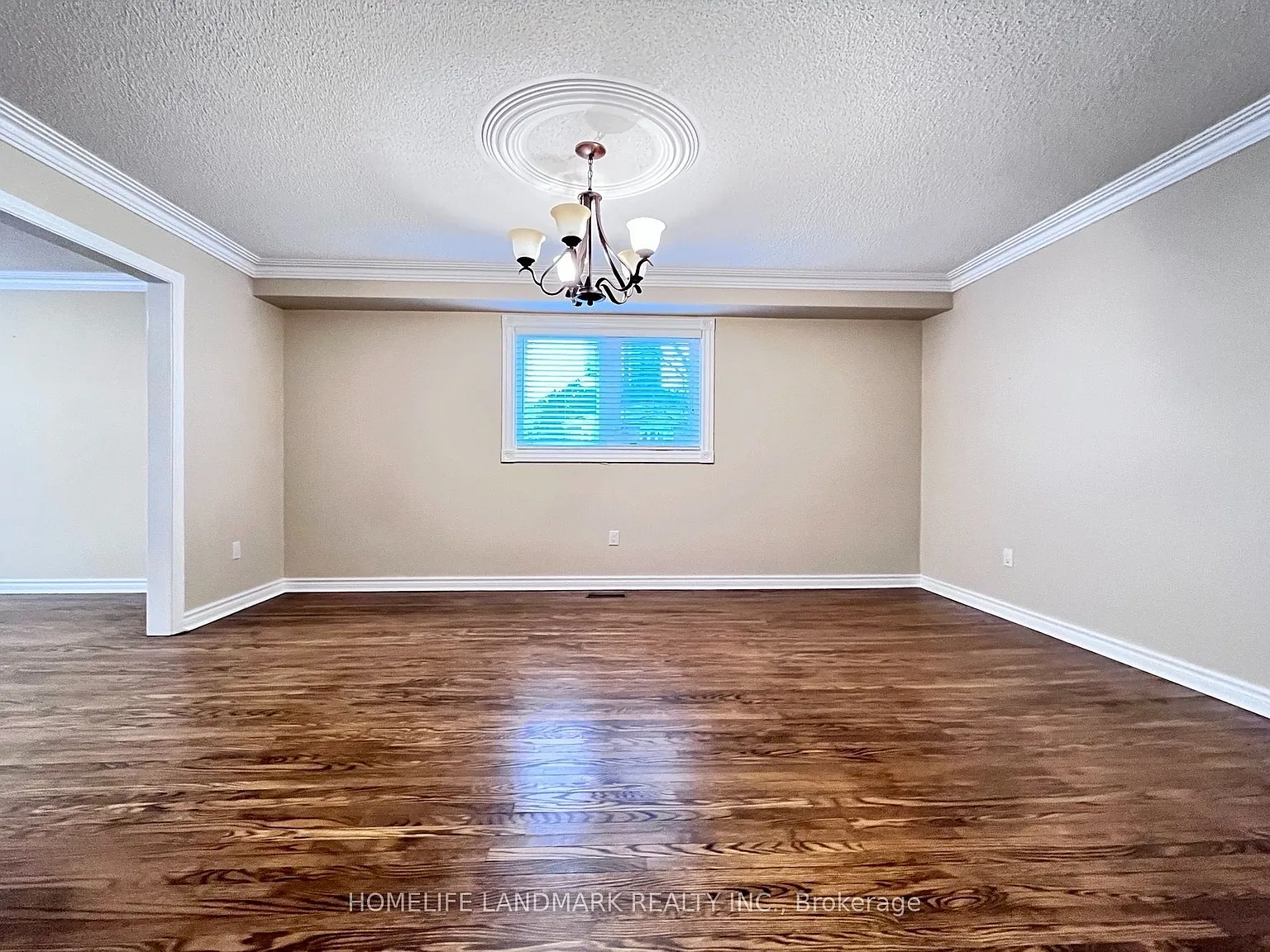 6 bed, $4,900 — Photo 4