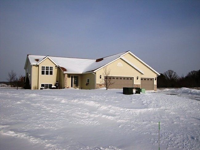 1st image of 2524 Windsong Cir