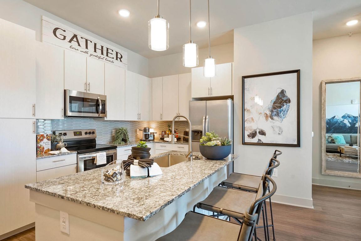 The Mezz, Centennial, CO, Kitchen