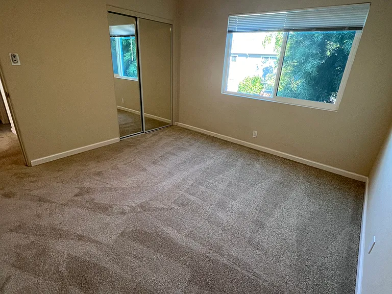 Central Avenue Apartments — Photo 25