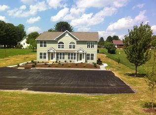 125 Stone House Rd APT C, Lewisburg, WV 24901