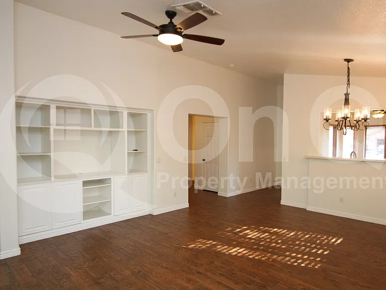 3292 E San Angelo Ave — Photo 7
