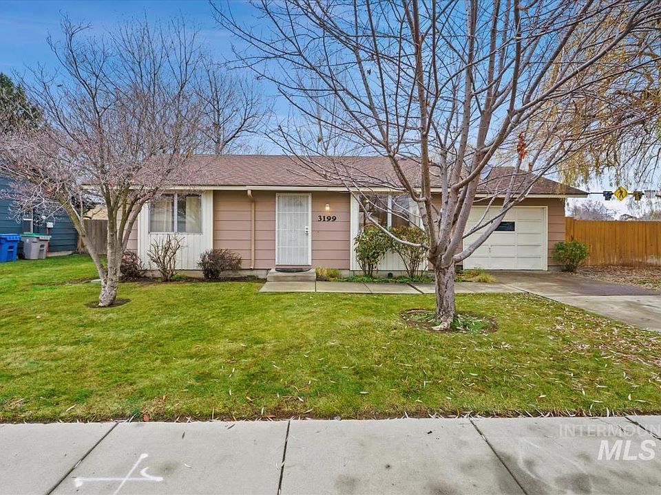 1st image of 3199 N Cribbens Ave