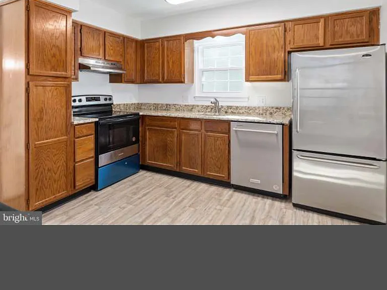 5143 Dominion Dr — Photo 16