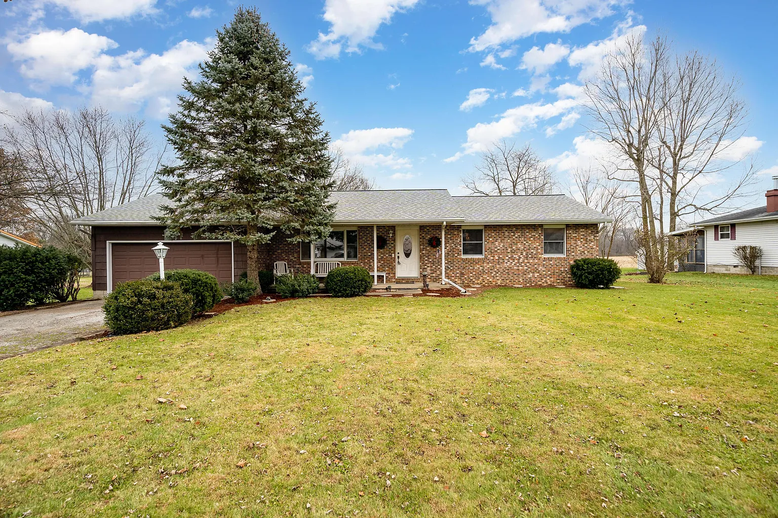 2848 Harmony Dr photo 1