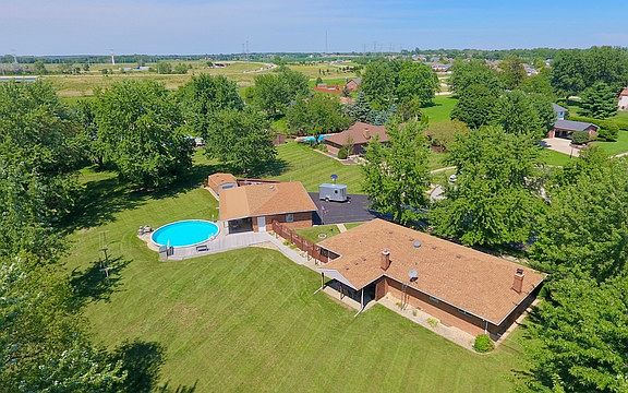 3rd image of 240 Lilas Ct