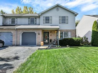 342 Saddlebrook Dr, Wernersville, PA