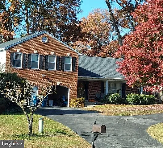 8019 Daffodil Ct — Photo 40