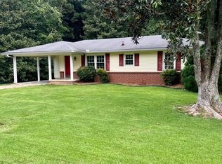 876 Fairview Dr NE, Arab, AL 35016