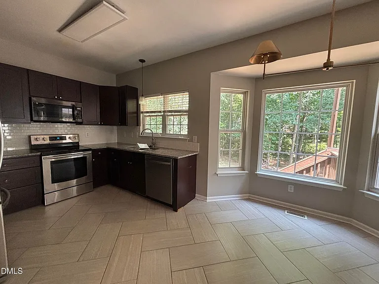 2101 Jerimouth Dr — Photo 6