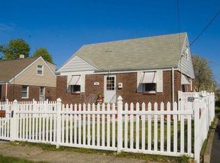 133 Philip Ave, Elmwood Park, NJ 07407