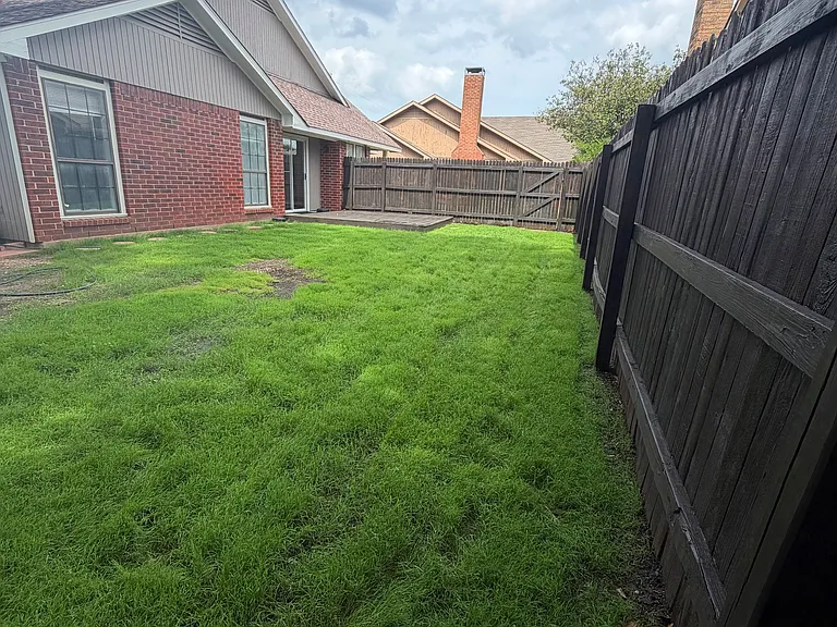 1913 Wyatt Dr — Photo 23