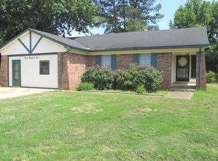 905 Oaklawn Pl, Southaven, MS 38671