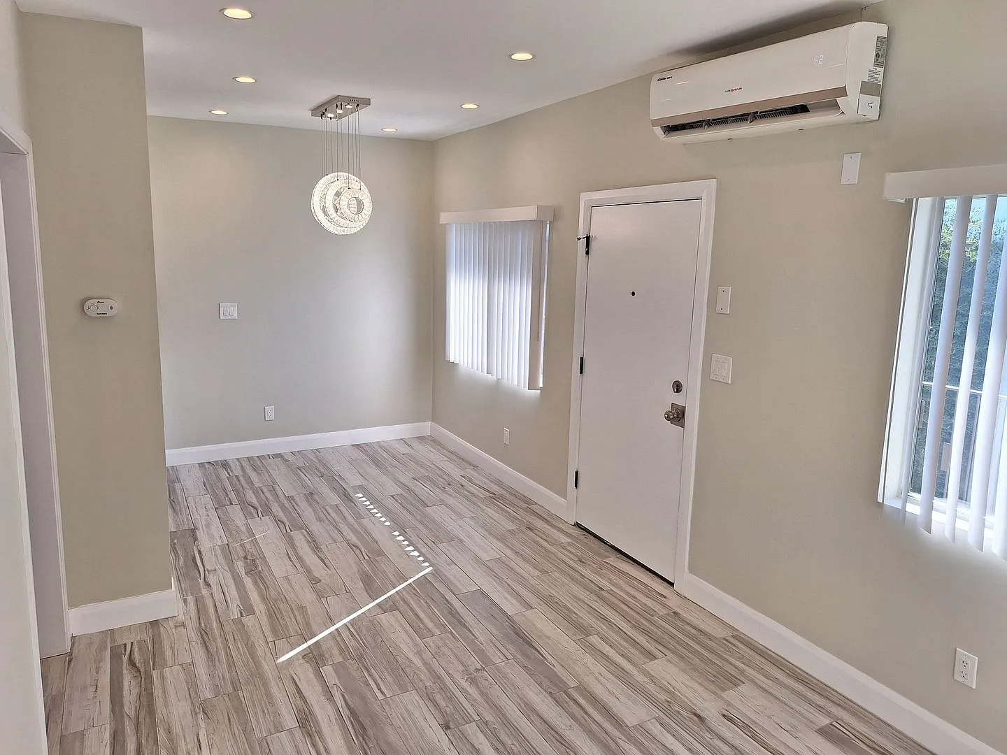 1 bed, 1.0 bath, 650 sqft, $2,310 — Photo 4