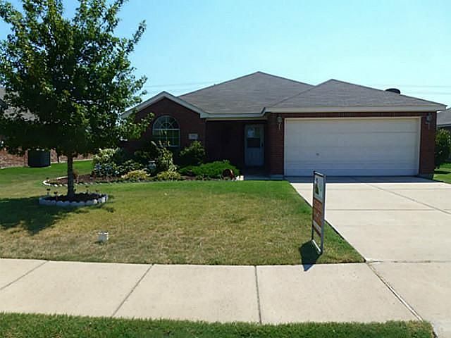 1st image of 305 Charleston Dr
