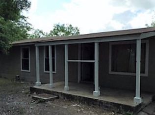 1935 Uvalde Estates Dr, Uvalde, TX 78801