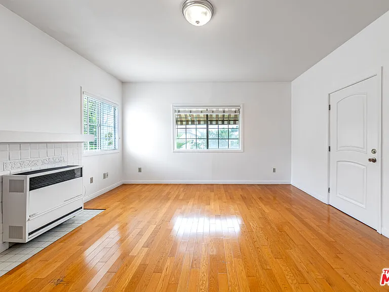 832 S Catalina St — Photo 11