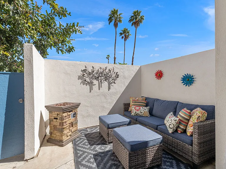 48950 Desert Flower Dr — Photo 29