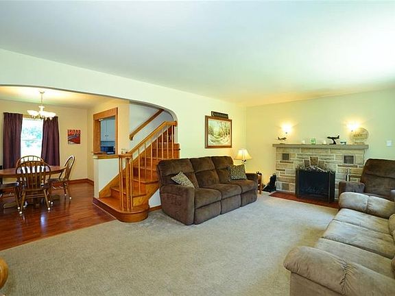 4th image of 301 Kohler Ave