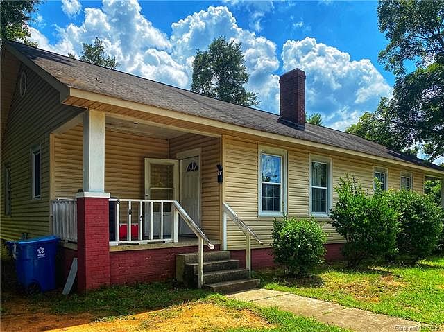 1st image of 815 Martin Luther King Jr Ave