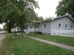 508 NW Cross St, Mount Sterling, IL 62353