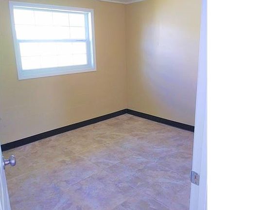 4th image of 14838 17th St
