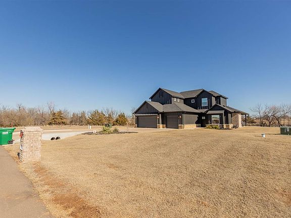 3rd image of 7101 S Brookwater Way