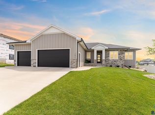 1617 W Bennett Dr, Brandon, SD 57005