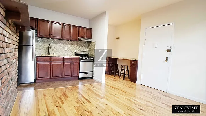 Rented by ZealEstate Group Inc | media 10