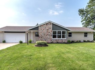 16265 Dorothy St, Brookfield, WI 53005
