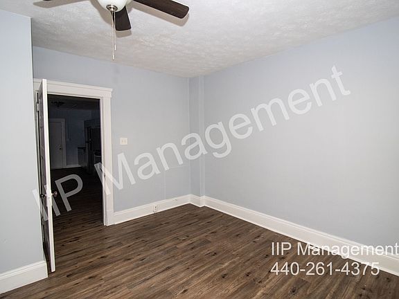 5th image of 1609 Lakewood Ave APT 2