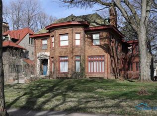 2464 Scottwood Ave, Toledo, OH 43620