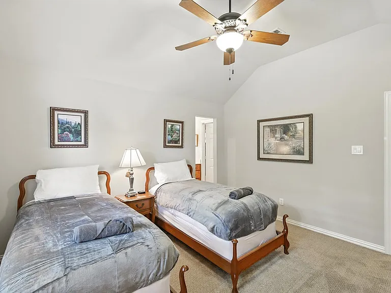 2303 Chapelwood Dr — Photo 38