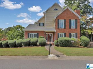 2541 Crossgate Pl, Vestavia Hills, AL 35216