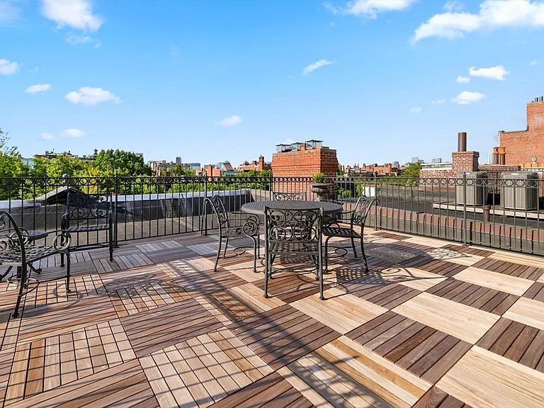 302 Commonwealth Ave #3 — Photo 22