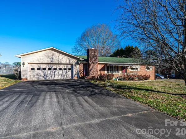 100 Carswell St, Valdese, NC 28690