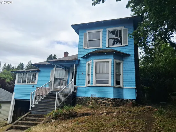 1289 SE Main St, Roseburg, OR 97470