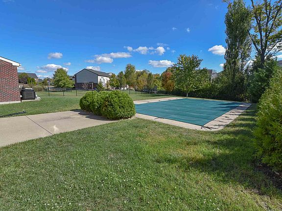 3rd image of 3895 Deertrail Dr