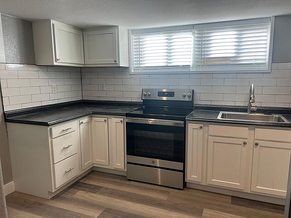 2nd image of 1617 1/2 10th Ave #7