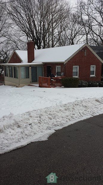 1st image of 3028 Cavanaugh Ave